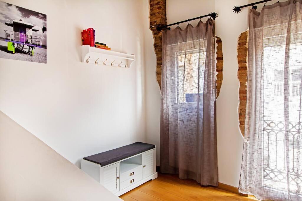 Apartamento Con Terraza Privada Cerca De La Playa Valencia Exterior foto