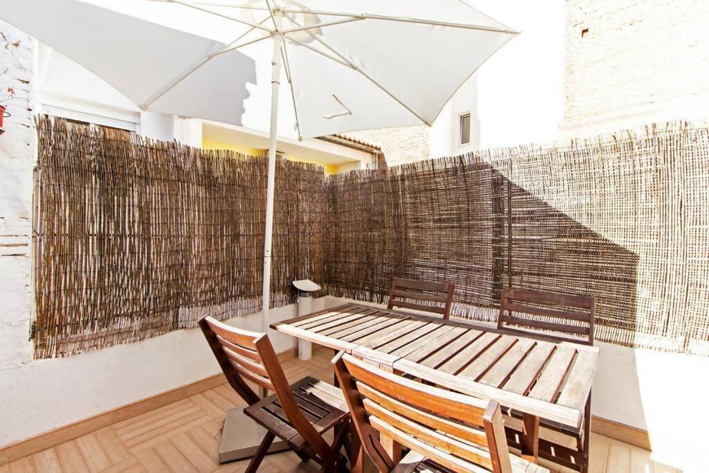 Apartamento Con Terraza Privada Cerca De La Playa Valencia Exterior foto